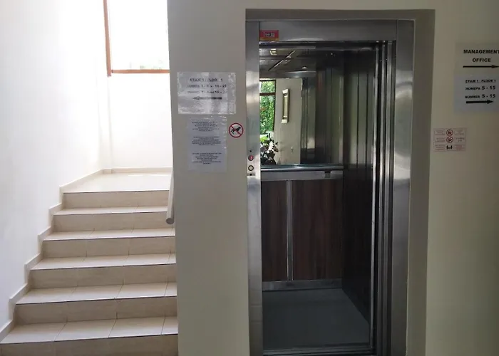 святая елена アパート *